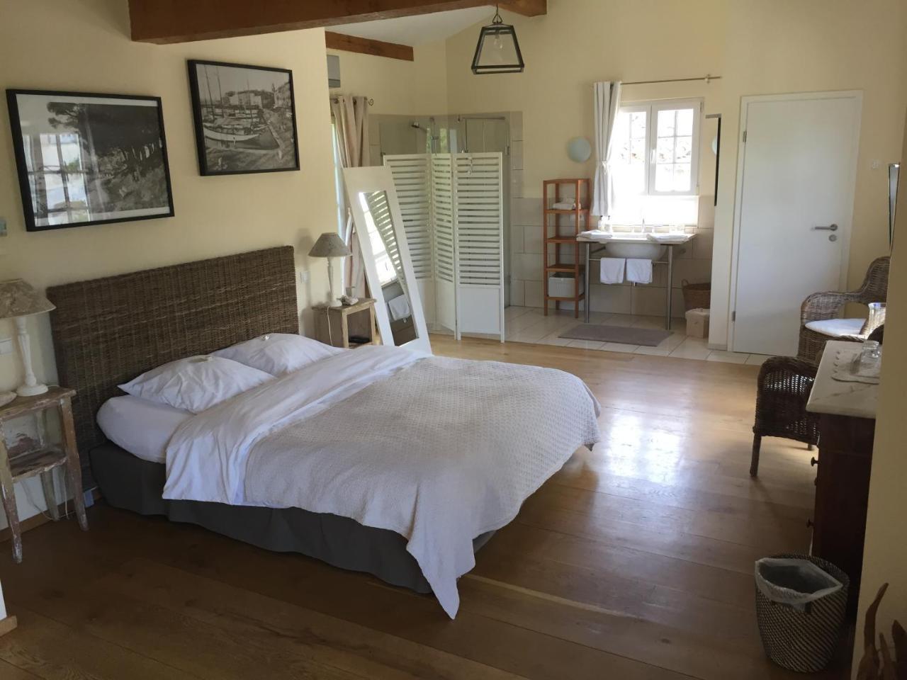 Villa La Begude - Boutique Luxury B&B Сен Тропе Екстериор снимка